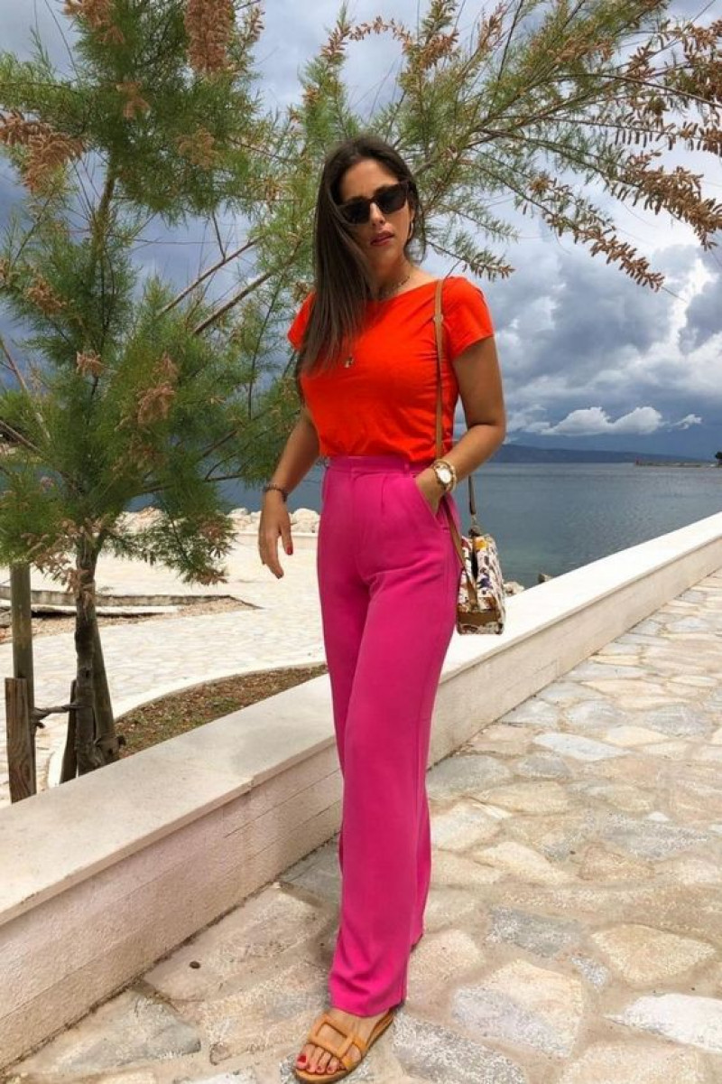 Orange Tee, Fuchsia Pants, Casual Wear, Summer Outfit.