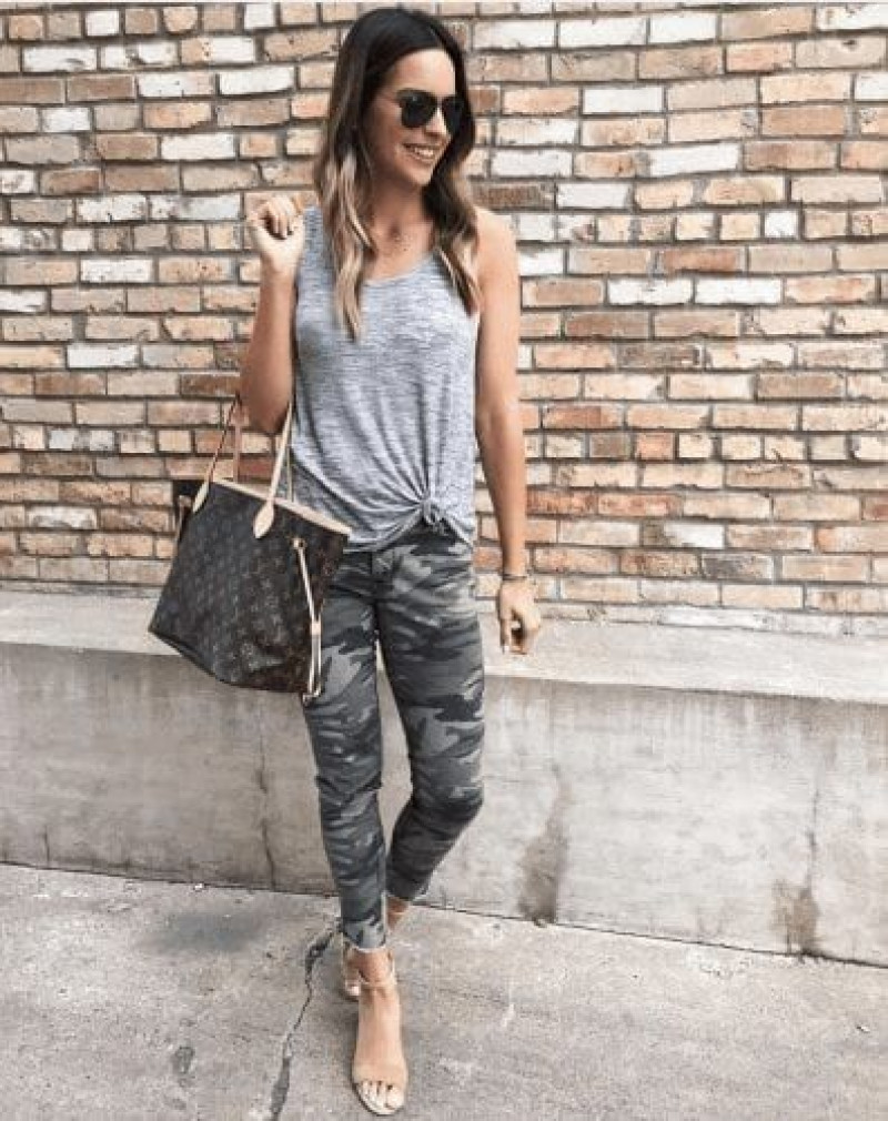grey camo pants womens outfit, women camouflage pants