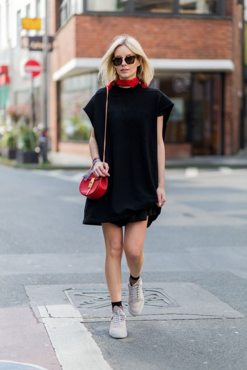 outfit vestido negro casual, little black dress, winter clothing